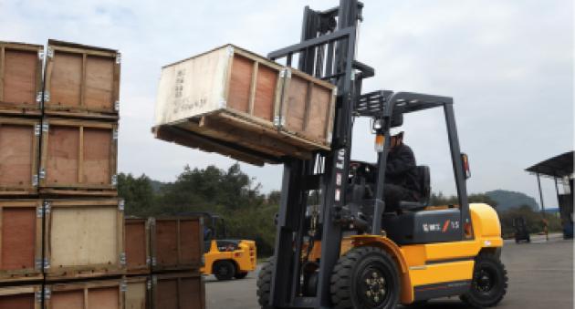 CÔNG TY TNHH THƯƠNG MẠI - DỊCH VỤ XE NÂNG VIỆT XƯƠNG